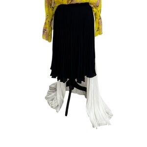 Loyd/Ford pleated black and white skirt Sz. 0